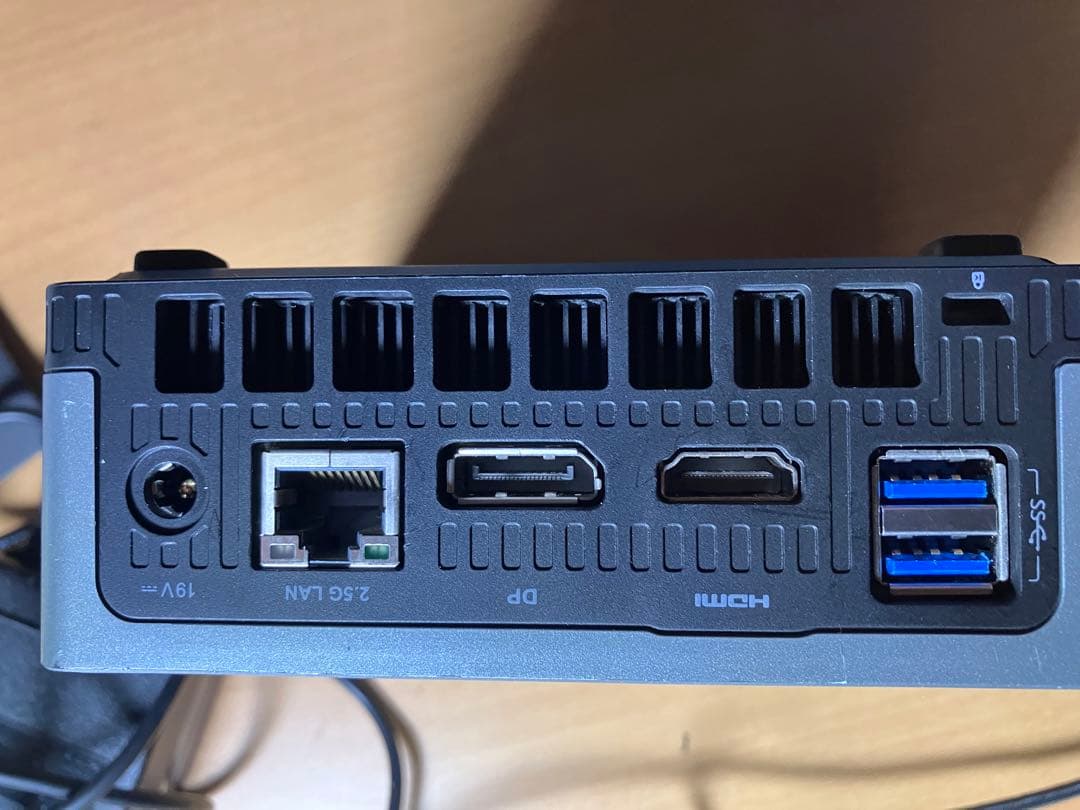 【中古】Minisforum ミニPC Ryzen 5 3550H / 16GB