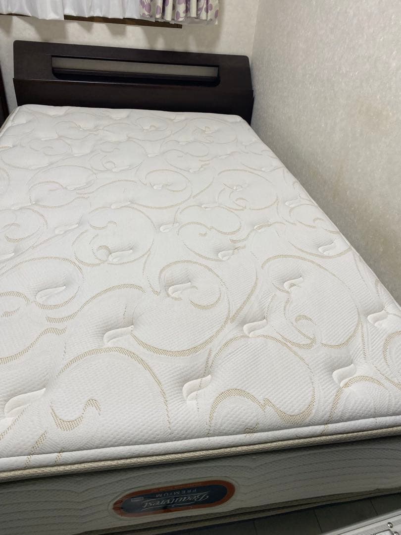 シモンズ 　セミダブルマットレス