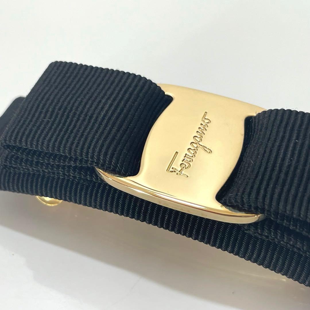 【美品・箱付き】フェラガモ ヴァラリボン バレッタ ブラック ゴールド金具