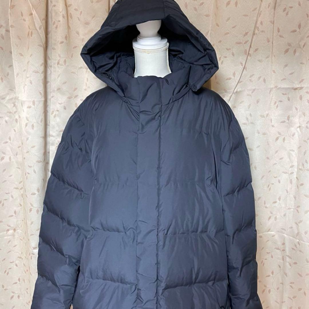 美品 UNIQLO シームレス ダウン ロング 4XL 耐久撥水加工 軽量