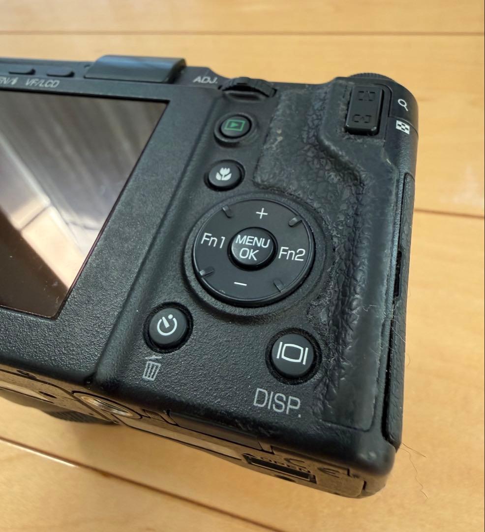 RICOH GXR ボディとレンズ２本