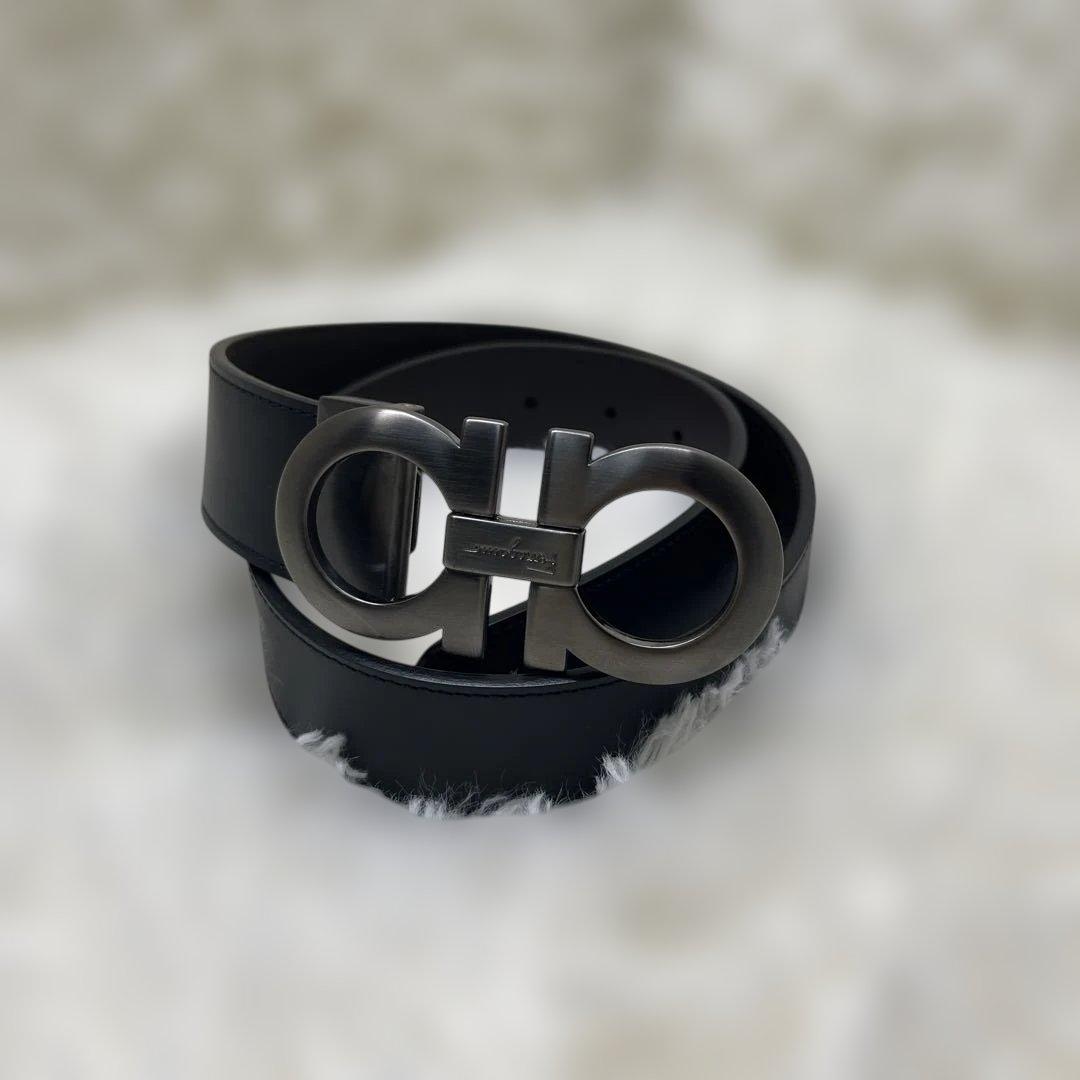 【未使用級】フェラガモ ベルト ダブルガンチーニ レザー　ブラック　メタリック