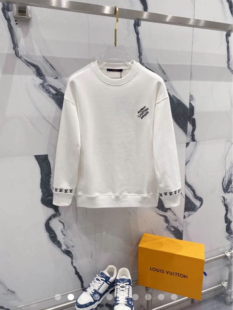 早いもの勝ち❗️Louis vuitton スウェット長袖