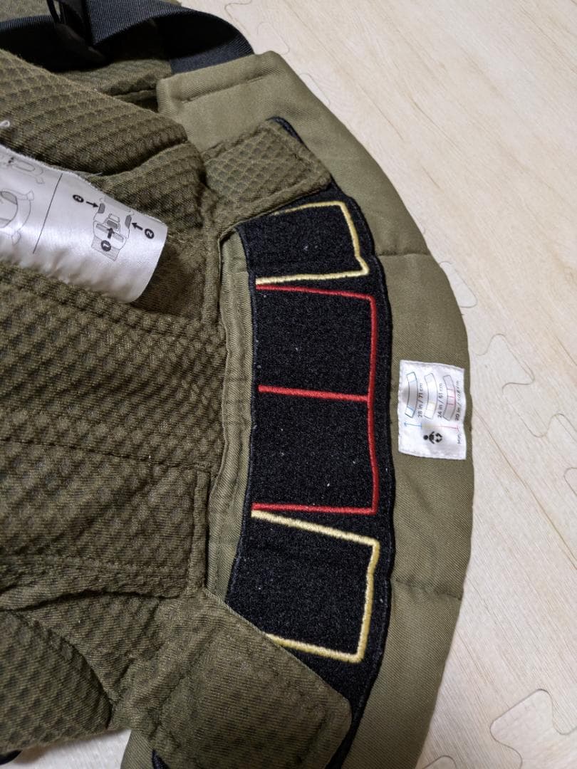 ergobaby 抱っこ紐 オリーブグリーン　オムニブリーズ