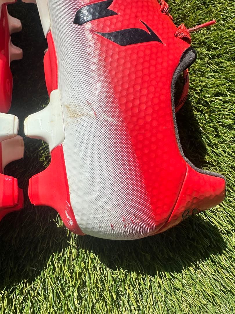 アディダス メッシ 16.2-ジャパン HG(レッド×ホワイト)