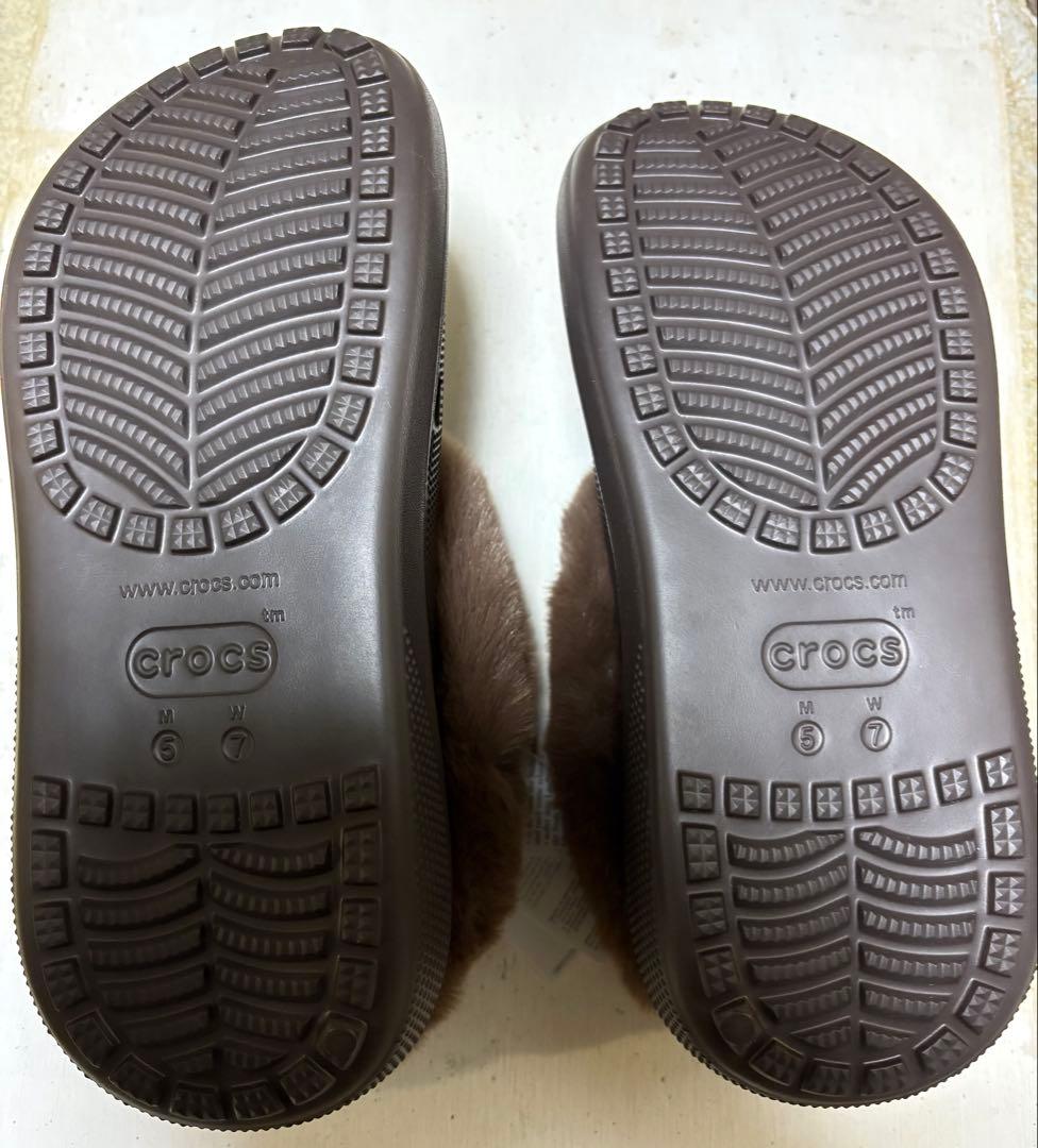 ☆新品未使用品☆ crocs ファーエバークラッシュ ブラウン 23cm正規品