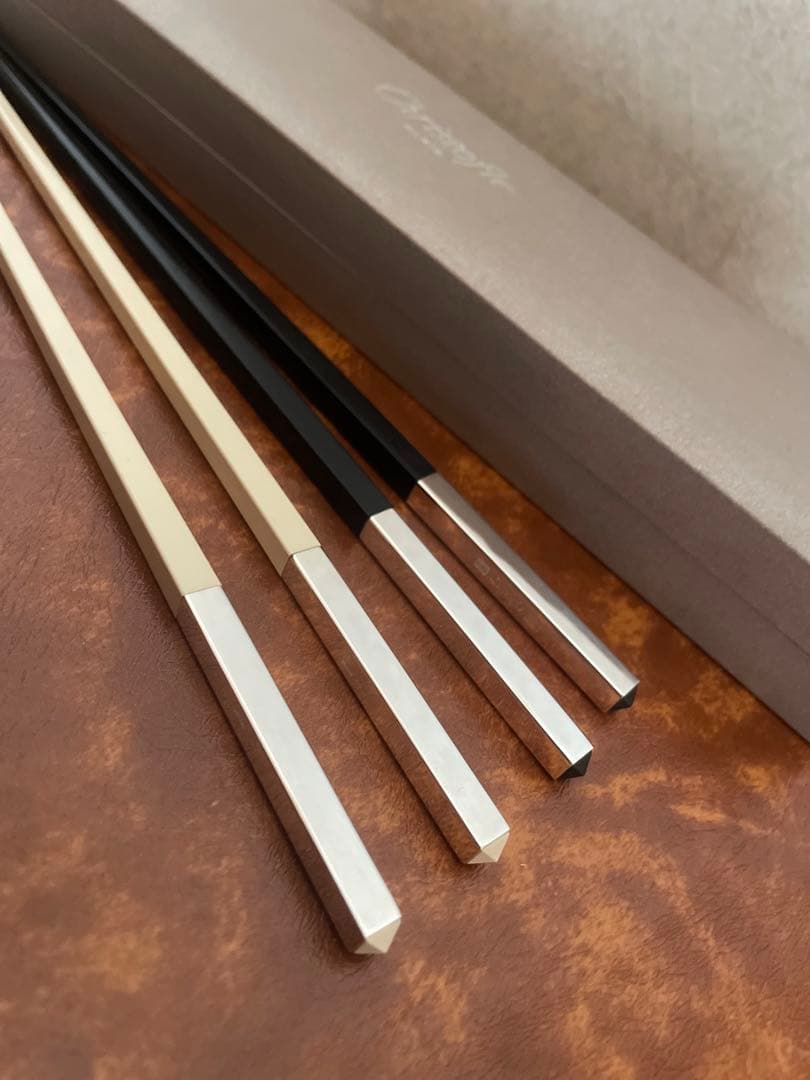 Christofle ペア　箸 クリストフル　白　黒