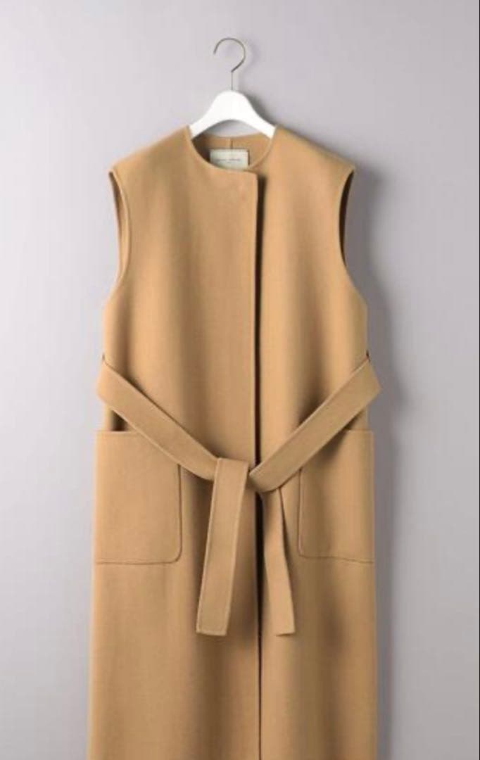 【再値下げ】完売商品！UNITED ARROWS リバーノーカラーベスト