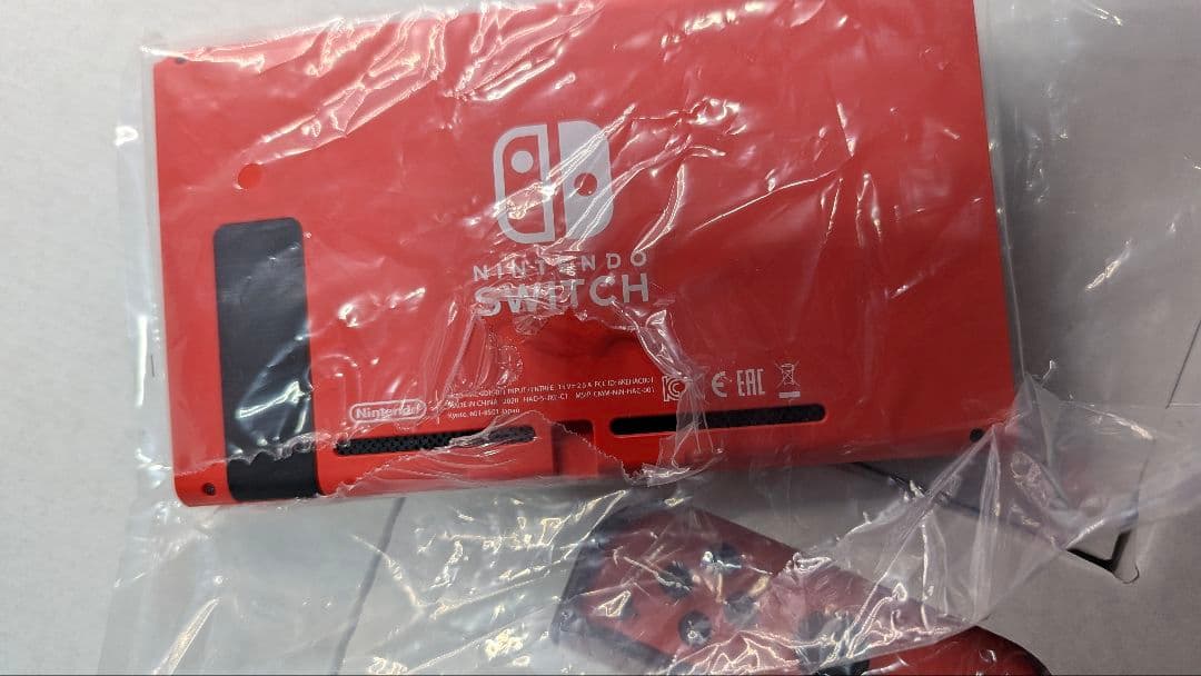 Switch 限定マリオカラー　モンハンソフト付　純正コントローラー