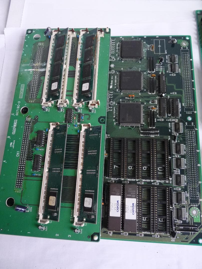 CAPCOM CPS2 アーケード基板 93646A-7/93646B-7