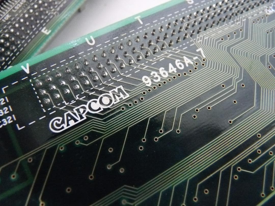 CAPCOM CPS2 アーケード基板 93646A-7/93646B-7