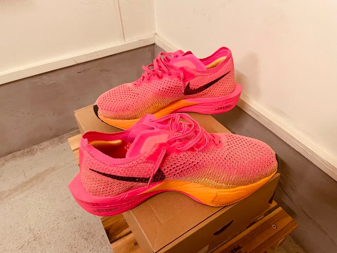 Nike ZoomX vaporfly next %3ピンクシューズ　27cm