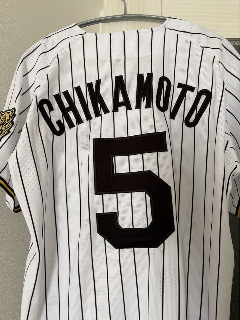 阪神タイガース　5 近本　90周年　レプリカユニフォーム　Lサイズ