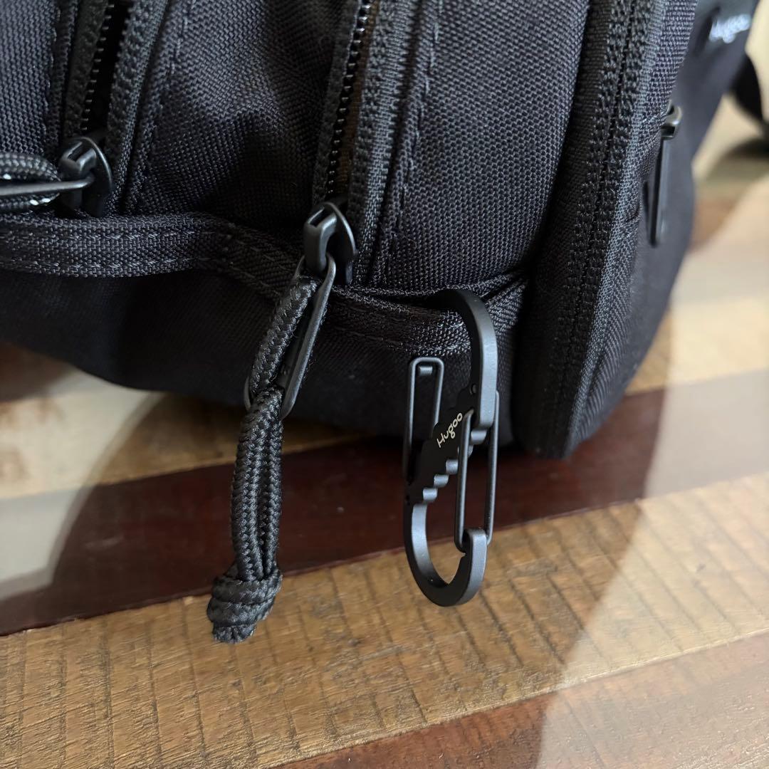 【美品】Hugoo ヒップシート ブラック