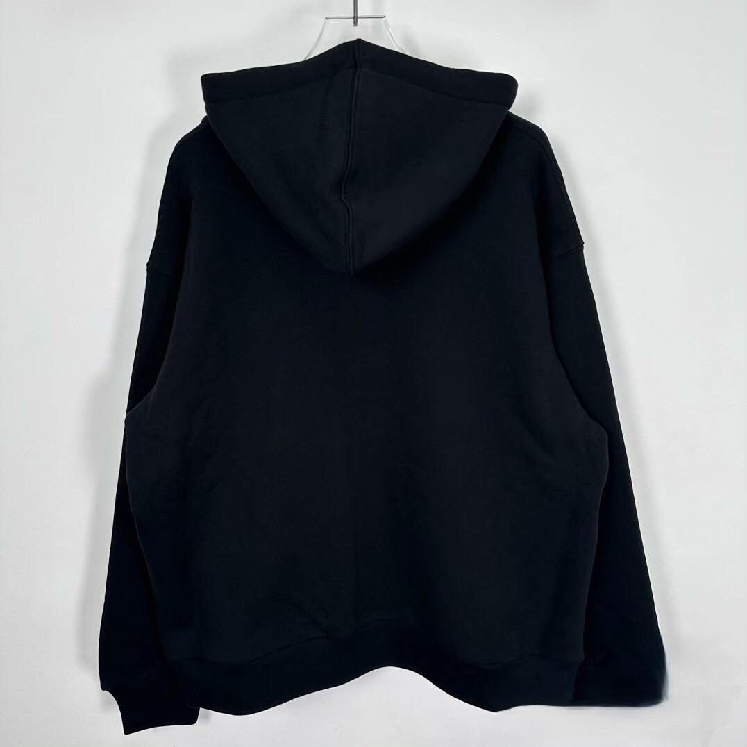 ジップアップパーカー 黒 タグ付き