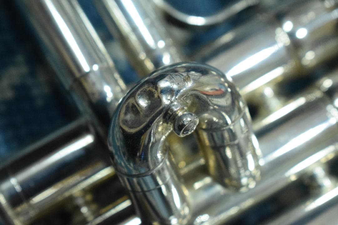 YAMAHA YTR-3320S 赤ベル・銀メッキ ケース・マウスピース付