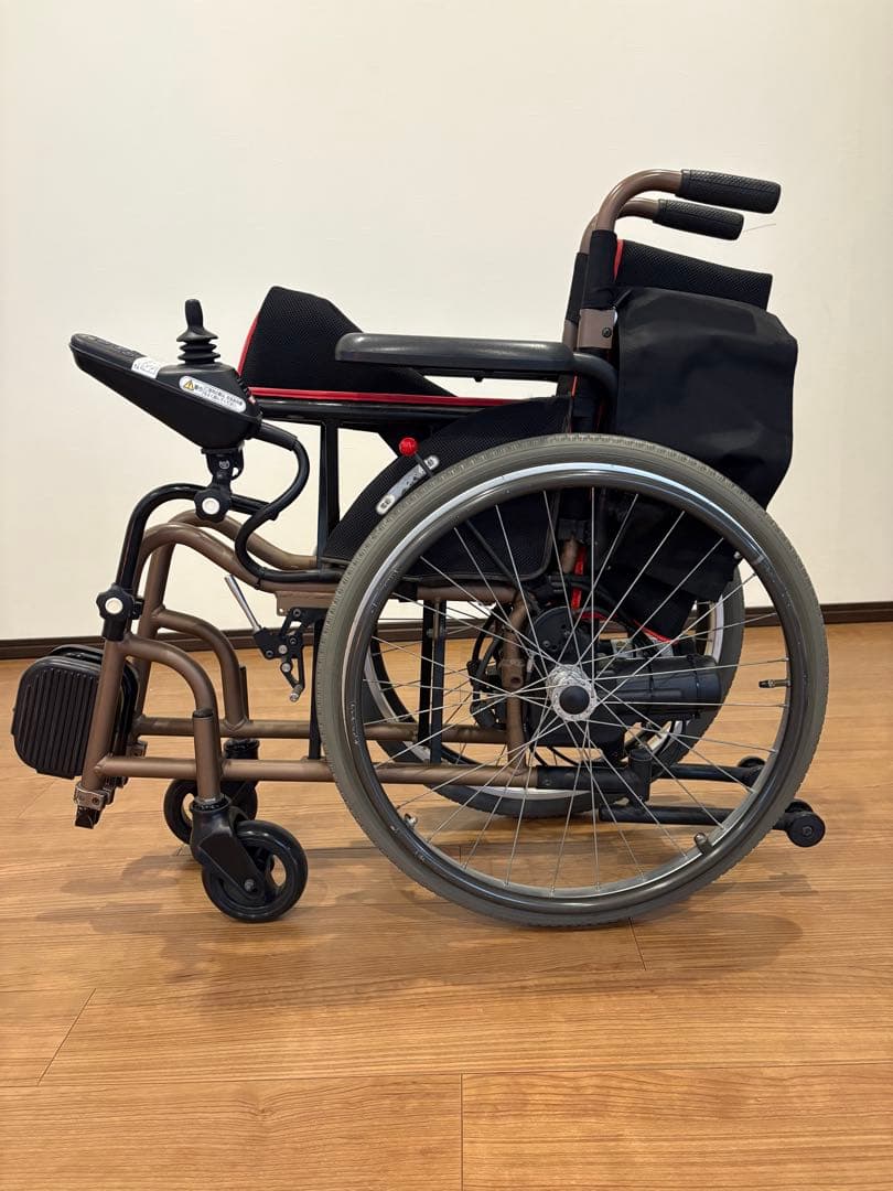 ドアノブ。AISIN. 中古電動車椅子