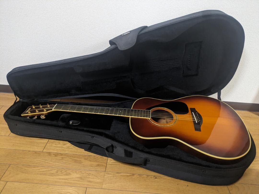 ■YAMAHA LL6SB ビンテージギター 激鳴、激美 送料は無料 !