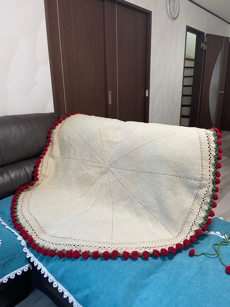 （専用）バラの花束ブランケット直径143cm，102本の大きなバラ，ストール