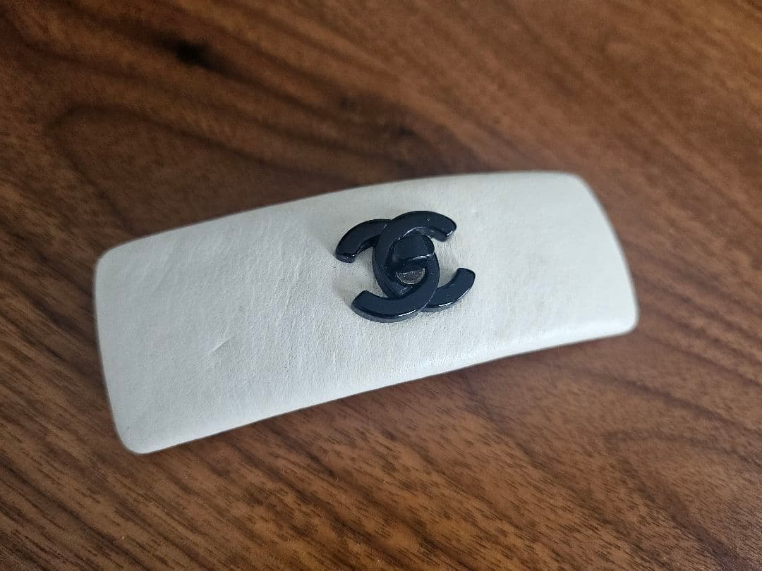 CHANEL ヴィンテージ ホワイトレザー バレッタ