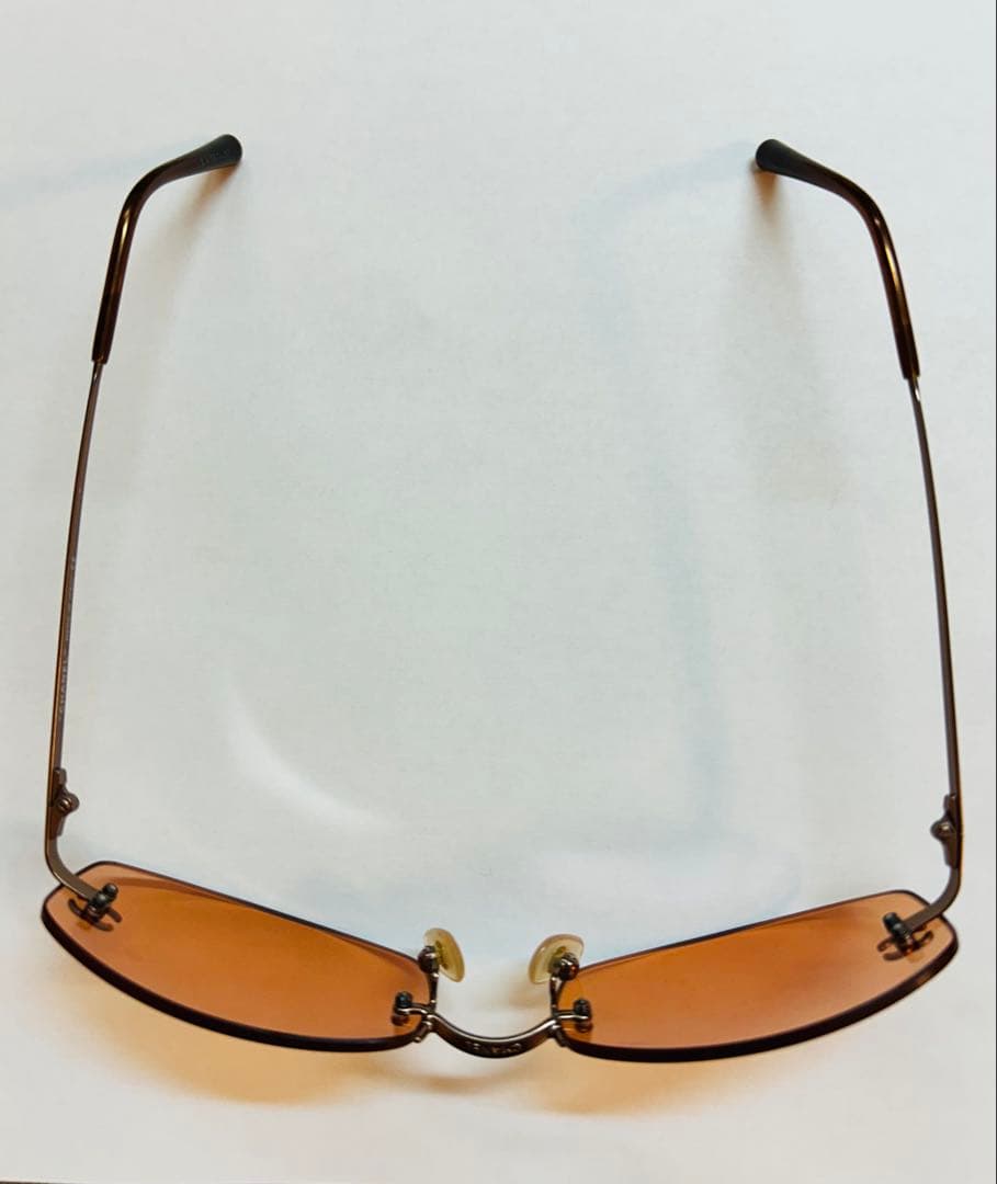 CHANELサングラスオレンジ