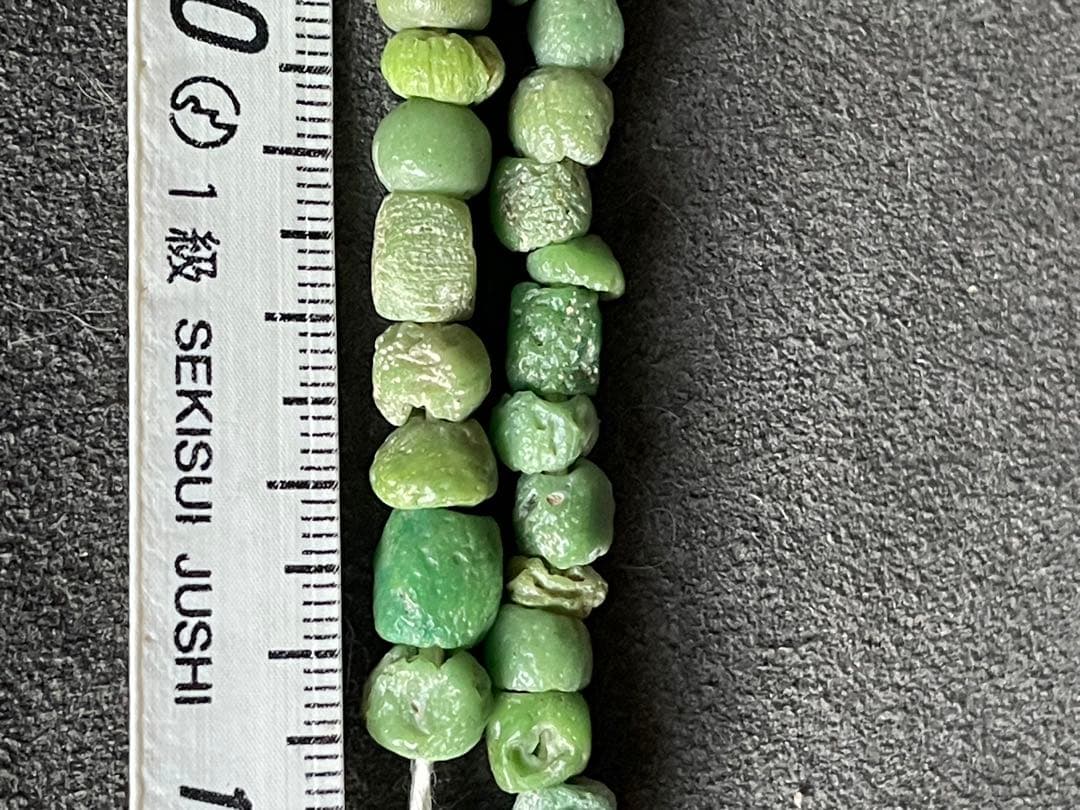 古墳期　硝子玉一連　風化　出土品　とんぼ玉