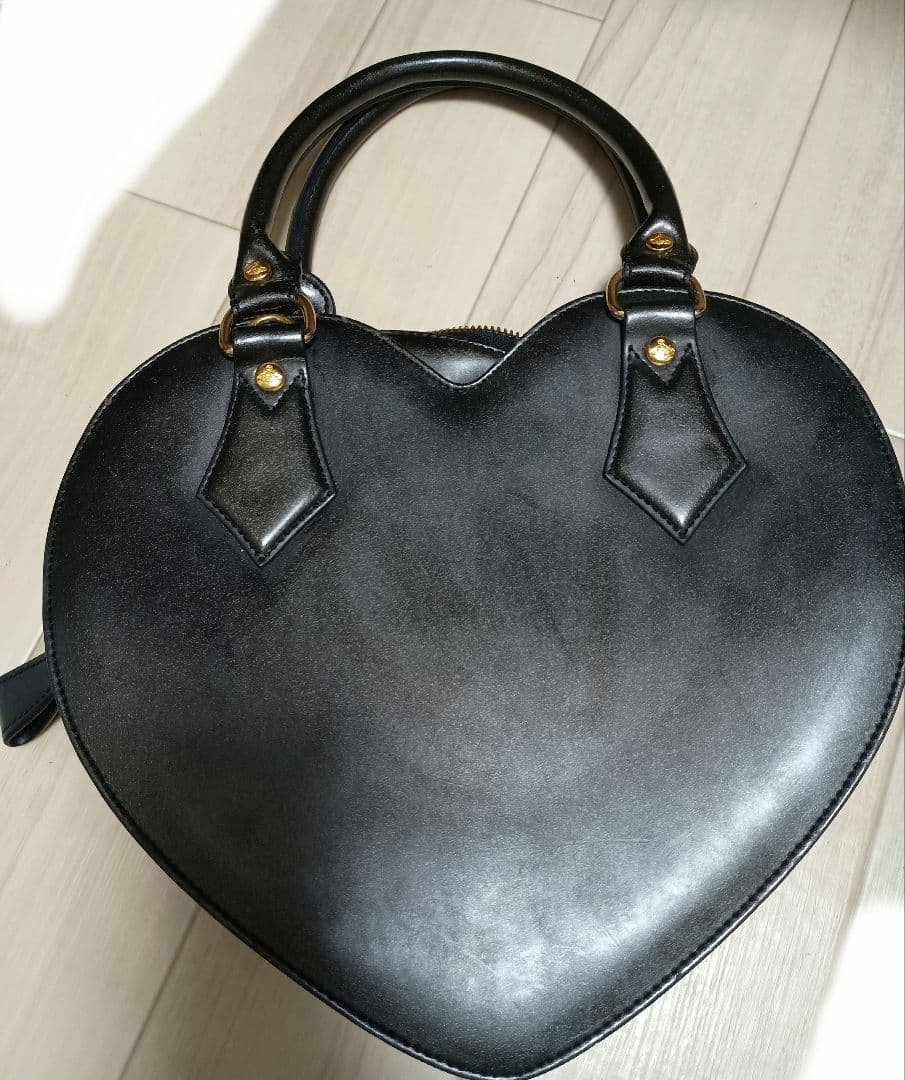 ヴィヴィアン・ウエストウッド　バッグ　ハート型