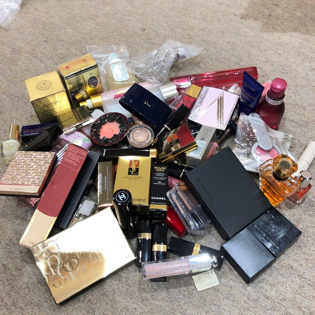 コスメまとめ　約60点　スック　　クレドポーボーテ他