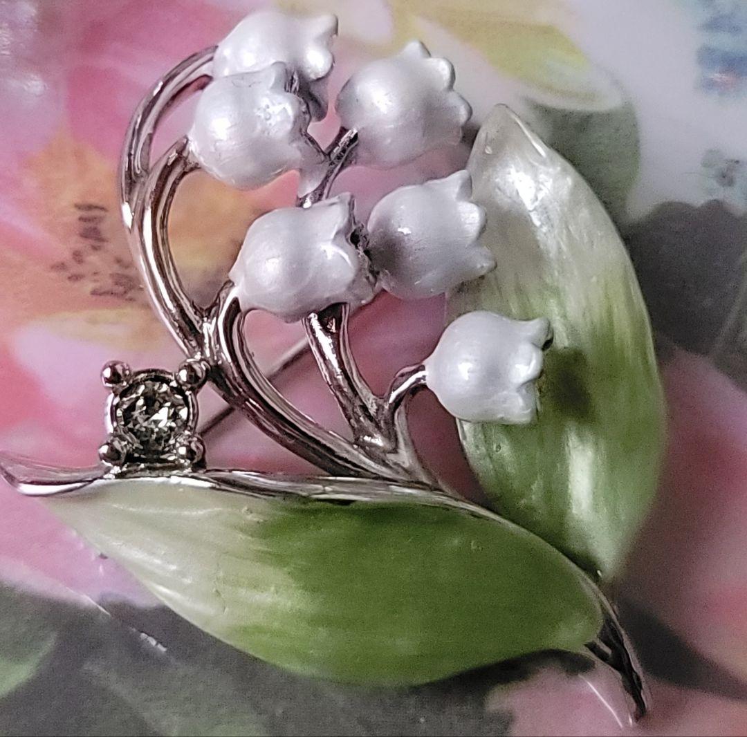 ヴァンドームブティック　ブローチ　スズラン　すずらん