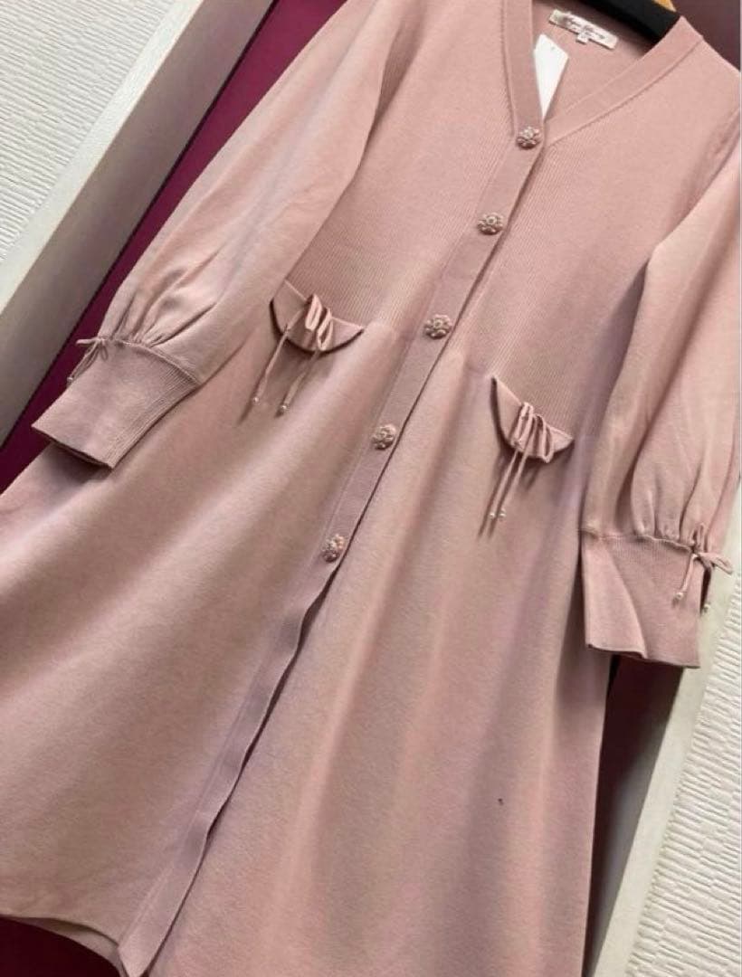 ♡2025秋冬前立てビジュー使いリブ編みVネックカーディガン