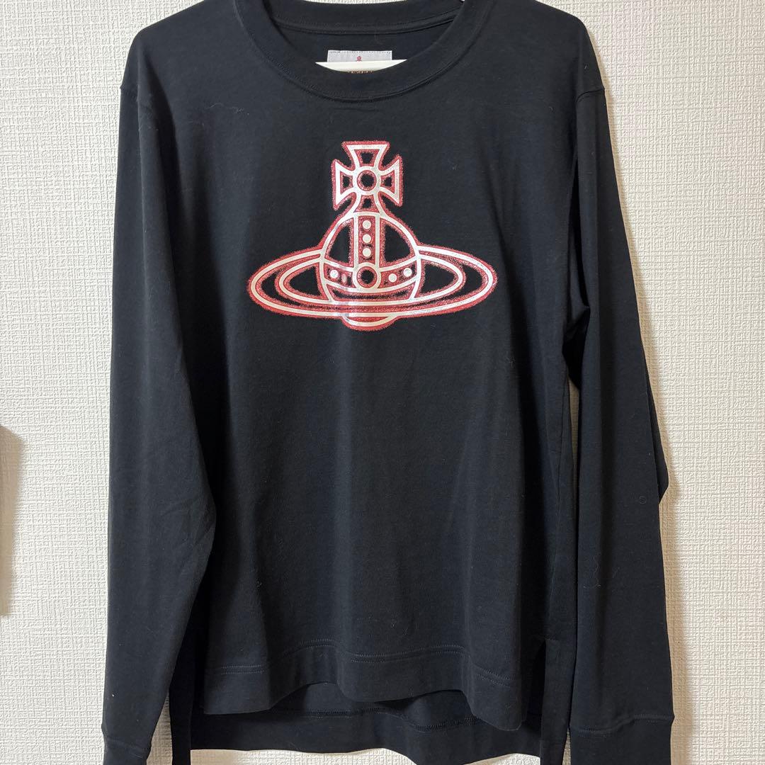お値下げ‼️新作❣️新品❣️黒 長袖Tシャツ 赤グラフィックプリント