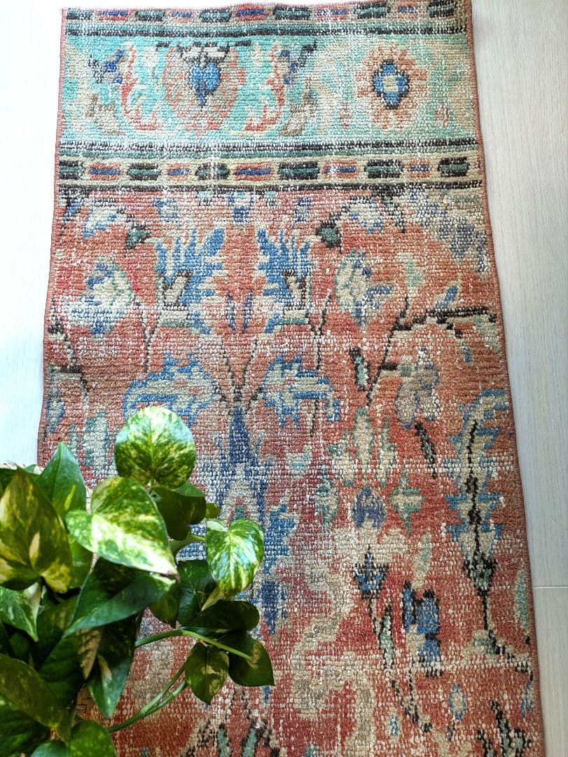 50×91 ラコッタオレンジ×トルコブルー　トルコヴィンテージラグ　ミニサイズ