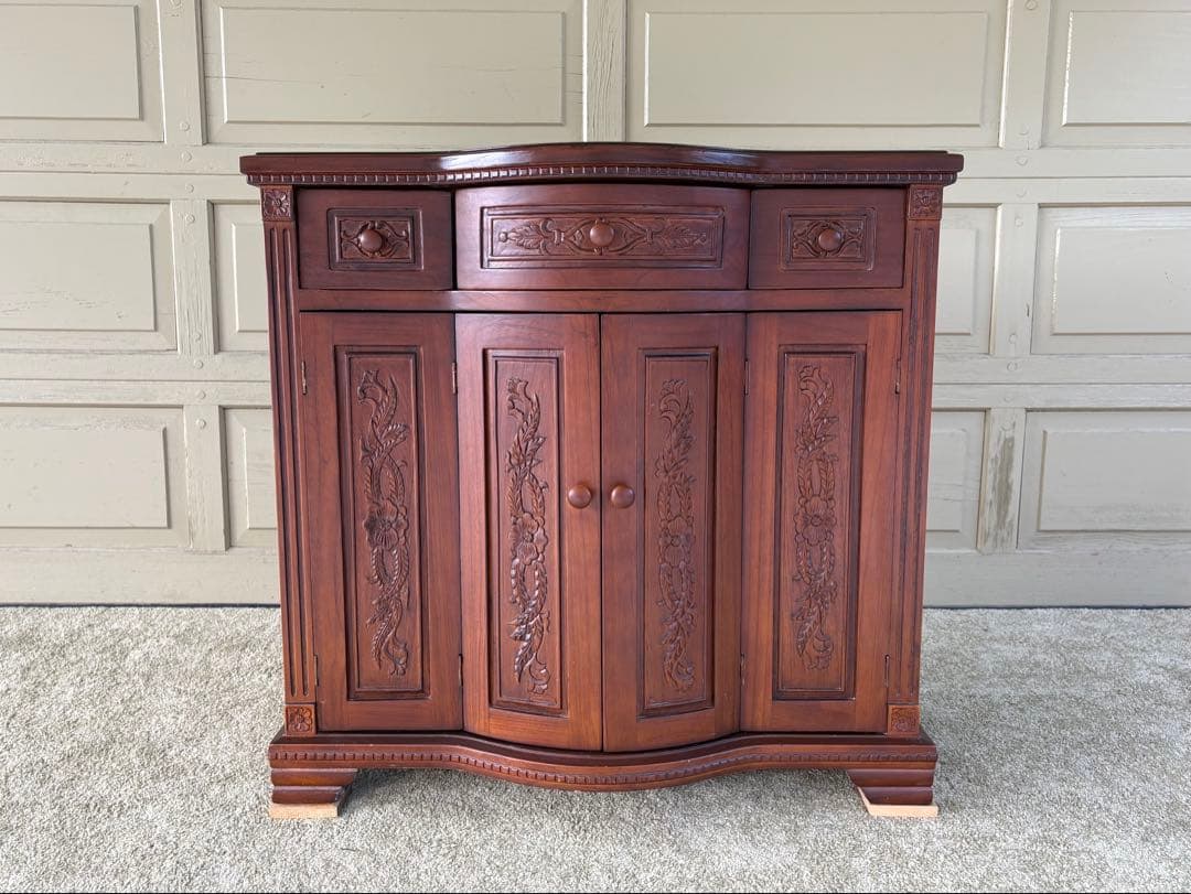 アンティーク調 木彫りコンソールキャビネット サイドボード 飾り棚