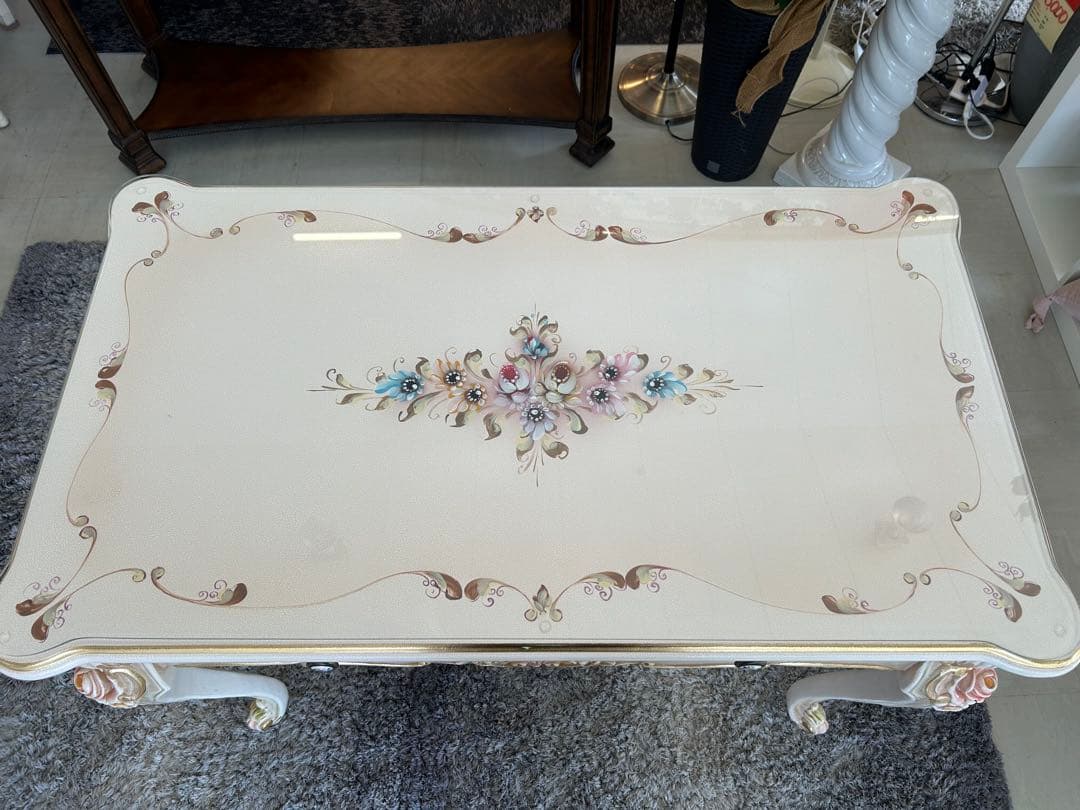 ロココ調　エレガントな猫足コンソールテーブル