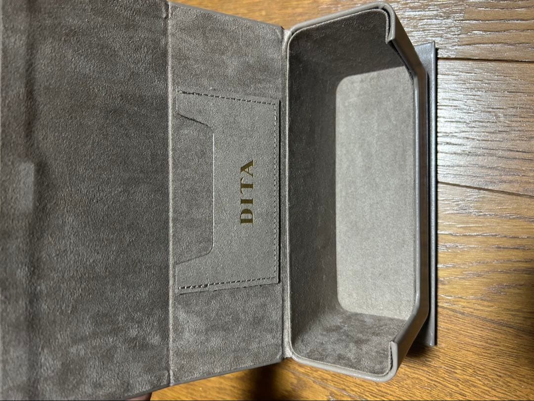 DITA クリアフレーム サングラス