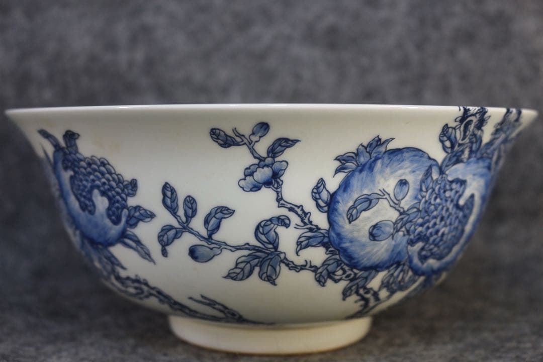 雍正年製　美品　お茶碗　お皿　釉上青花瓷 「過牆石榴文」碗　美品　レア