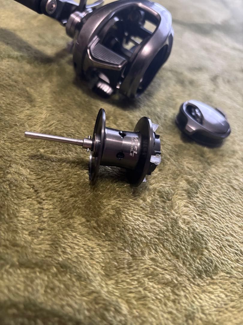 【カスタムハンドル】23メタニウム 101HG ベイトリール