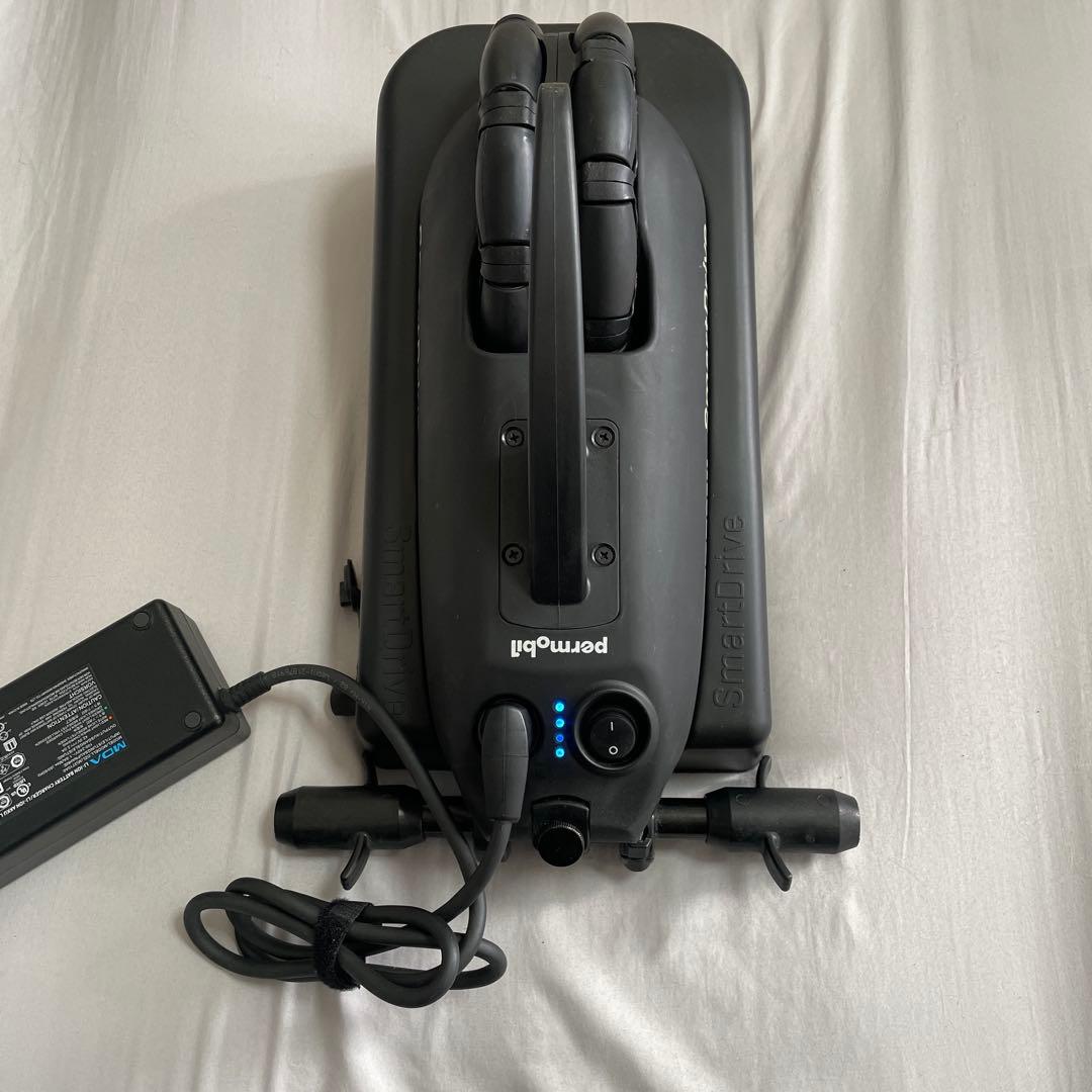 スマートドライブ（ペルモービル）車椅子アシスト　バッテリー交換必要