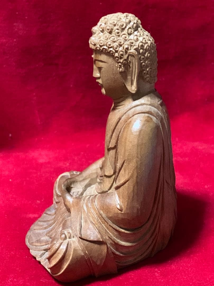 香木白檀白檀阿弥陀如共箱付き佛像 細密彫刻台座付き  佛像 細密彫刻55万円の品