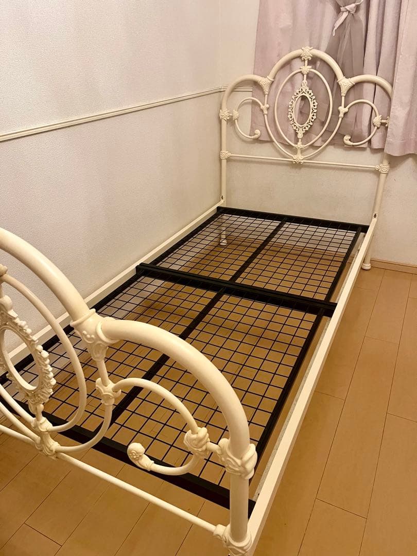 ローラアシュレイ サマセット シングルベッドフレーム アイボリー