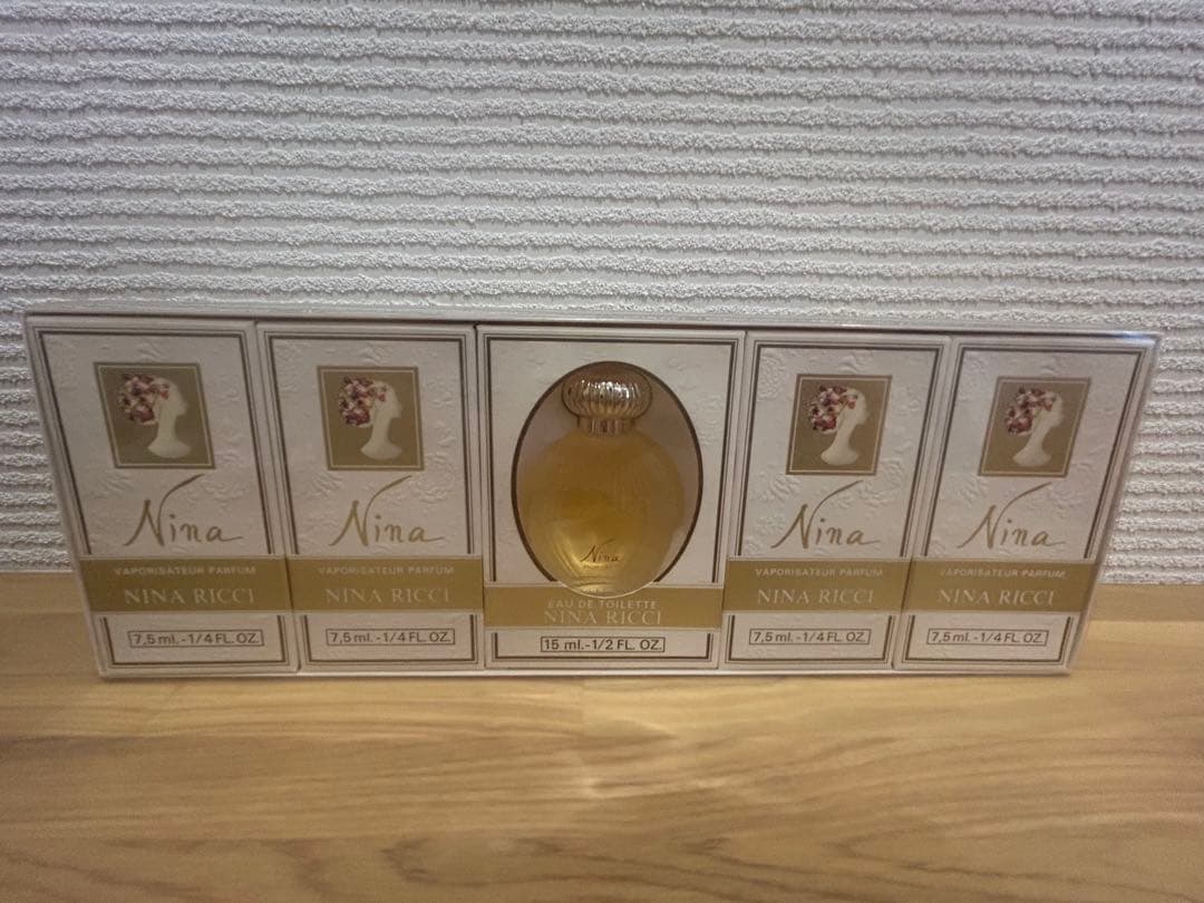 【未使用】5本セットNina Ricci 女性用香水