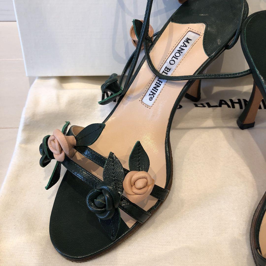 マノロブラニク　　レースアップサンダル