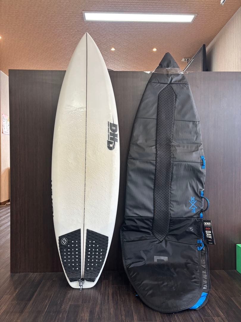 DHD5.10 5回使用の美品/フィン/ケース付き/ショートボードサーフボード