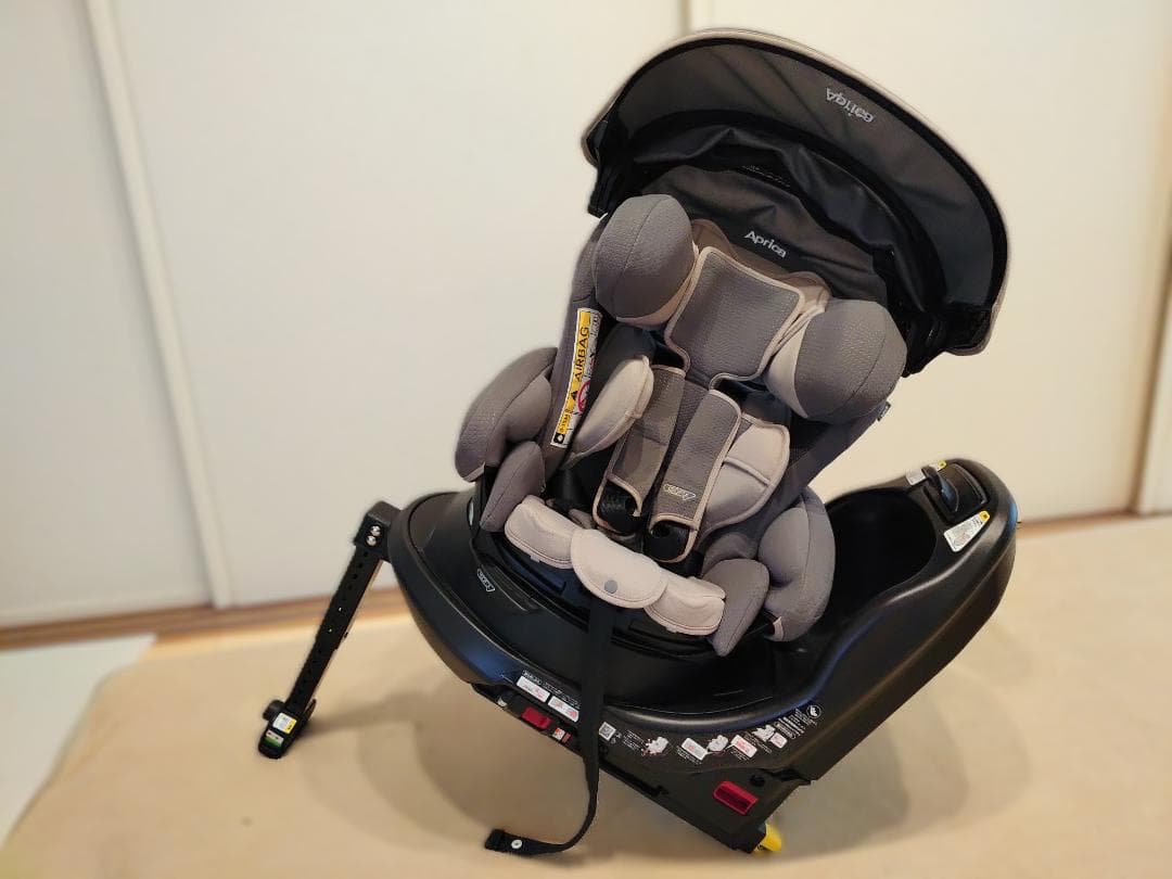 チャイルドーシート美品 Aprica フラディア ISOFIX セーフティー