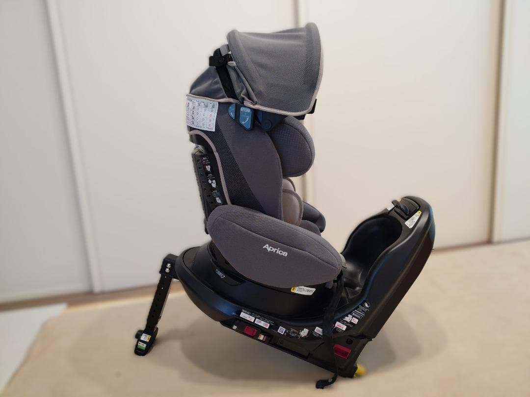 チャイルドーシート美品 Aprica フラディア ISOFIX セーフティー