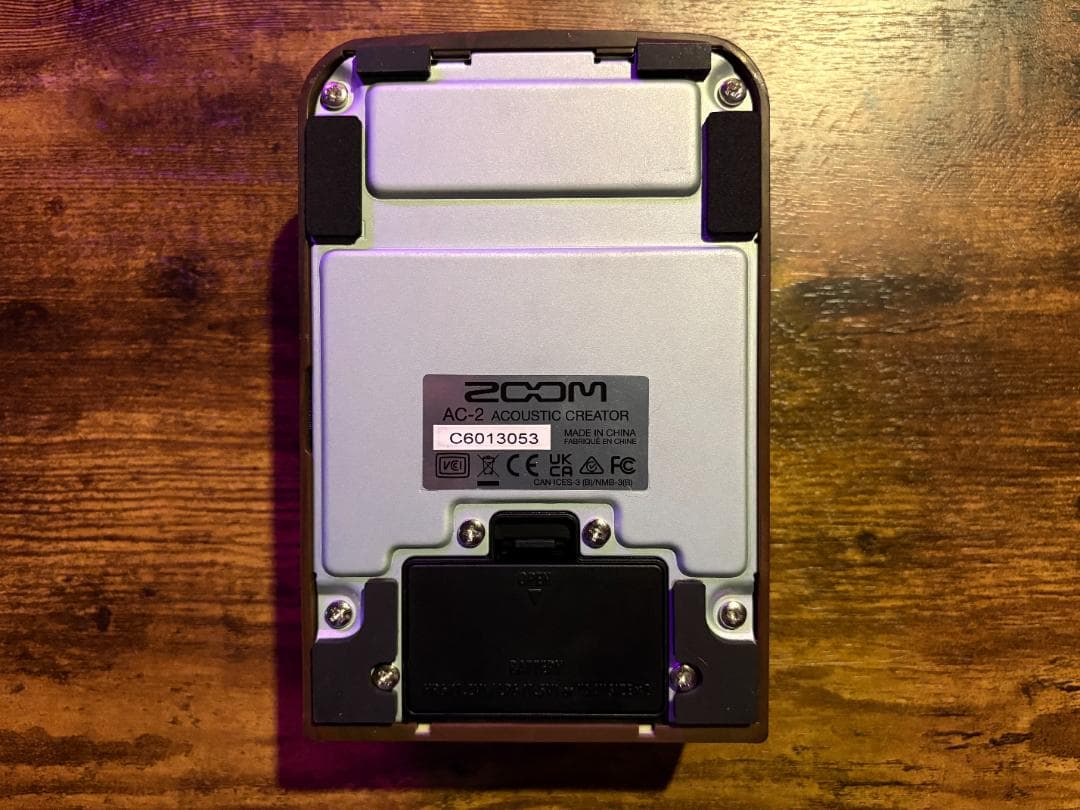 Zoom - AC-2 Acoustic Creator (アコギプリアンプ)