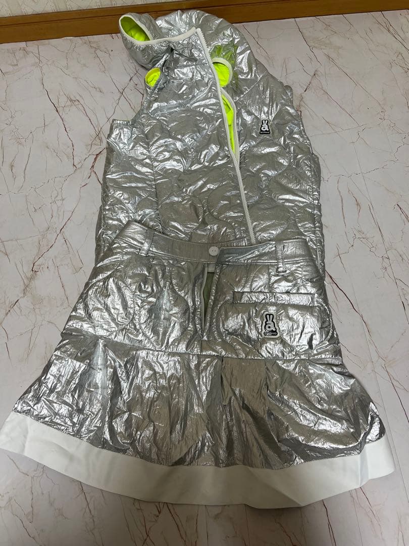 シルバー フード付きベスト ゴルフウェア アルチビオS