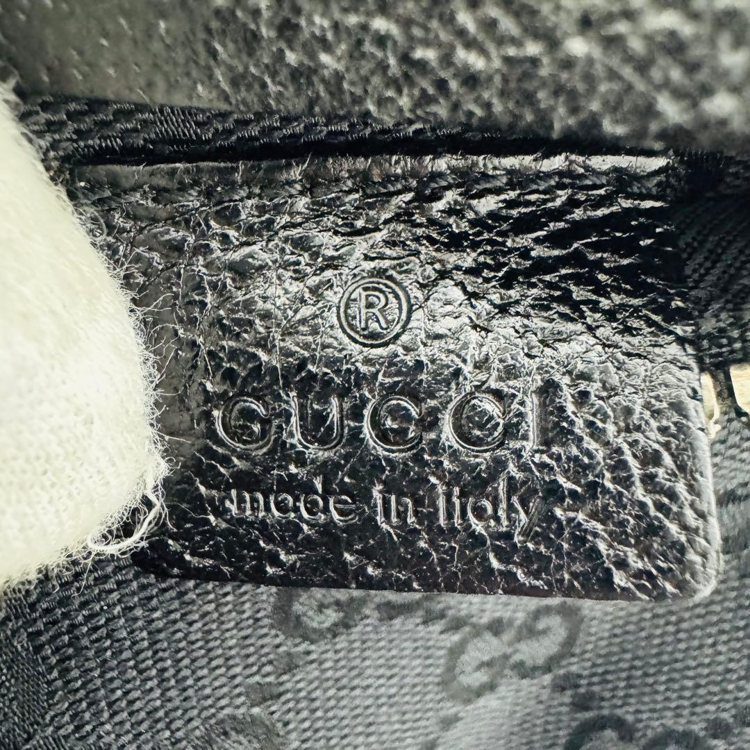 ✨GUCCI✨グッチ✨GG柄✨ロゴ✨ブラック✨ヴィンテージ✨ウエストポーチ✨