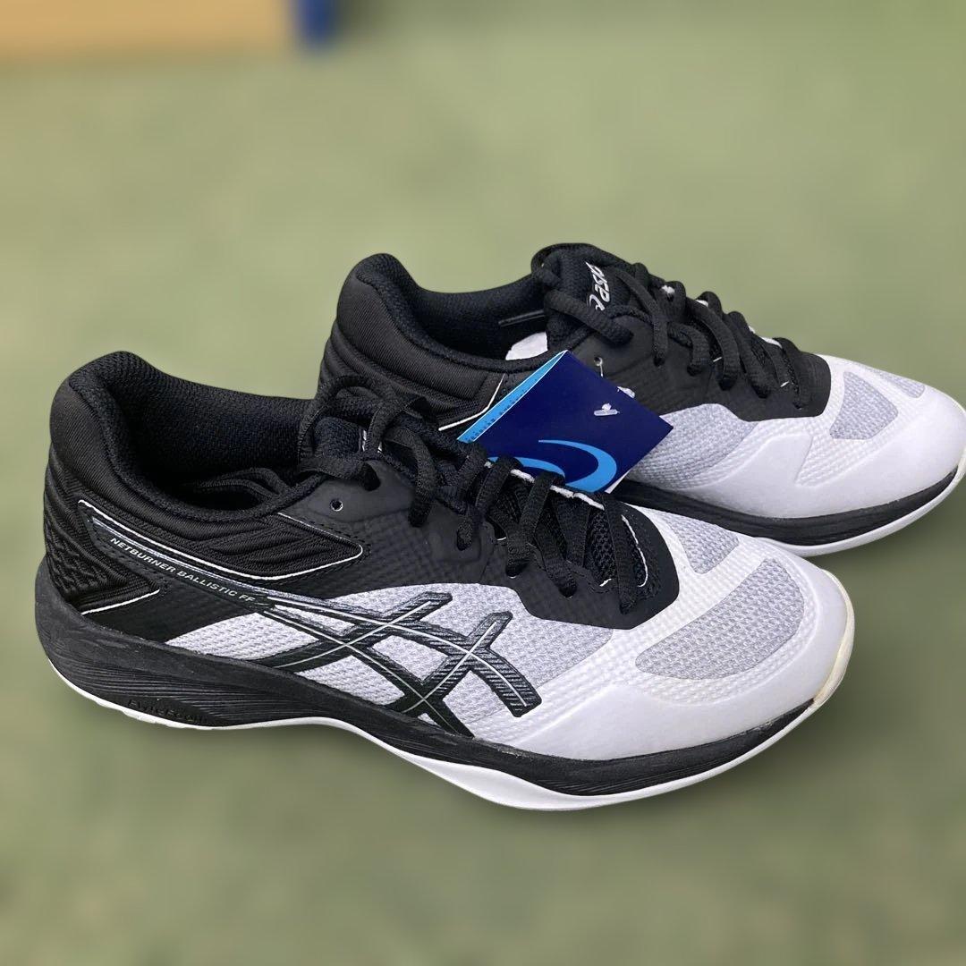 アシックス1051A002 NETBURNER BALLISTIC FF