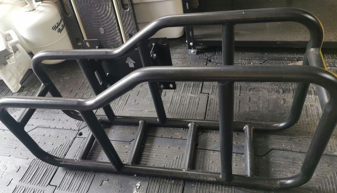 ジムニーJB64・ジムニーシエラJB74専用　リアゲート用キャリアラック　中古